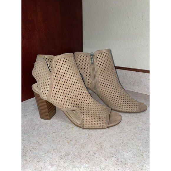 Circus By Sam Edelman Perforated Beige Open-Toe Block Heel Sandals Size 9.5M - Picture 9 of 9